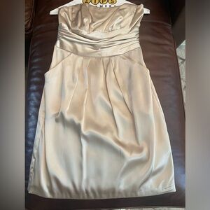 Champagne short dress. Perfect for weddings. Has pockets!